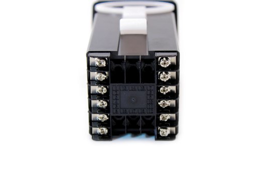 8040019024 - Contador de Pulsos Novus Digital NC400-6-RR-24V